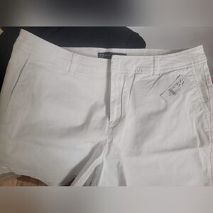 New York & Co, size 14, white shorts